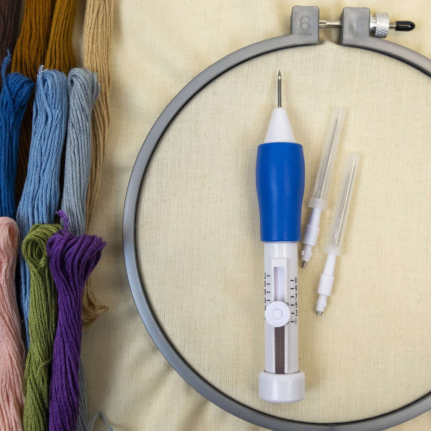 Susan Bates Deluxe Punch Needle Set
